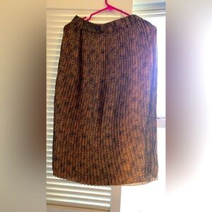Leopard skirt with stretch waist band